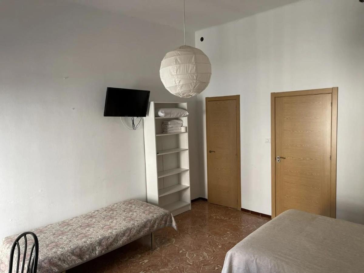 Fonda Joan Hotel Santa Coloma De Farners Ngoại thất bức ảnh